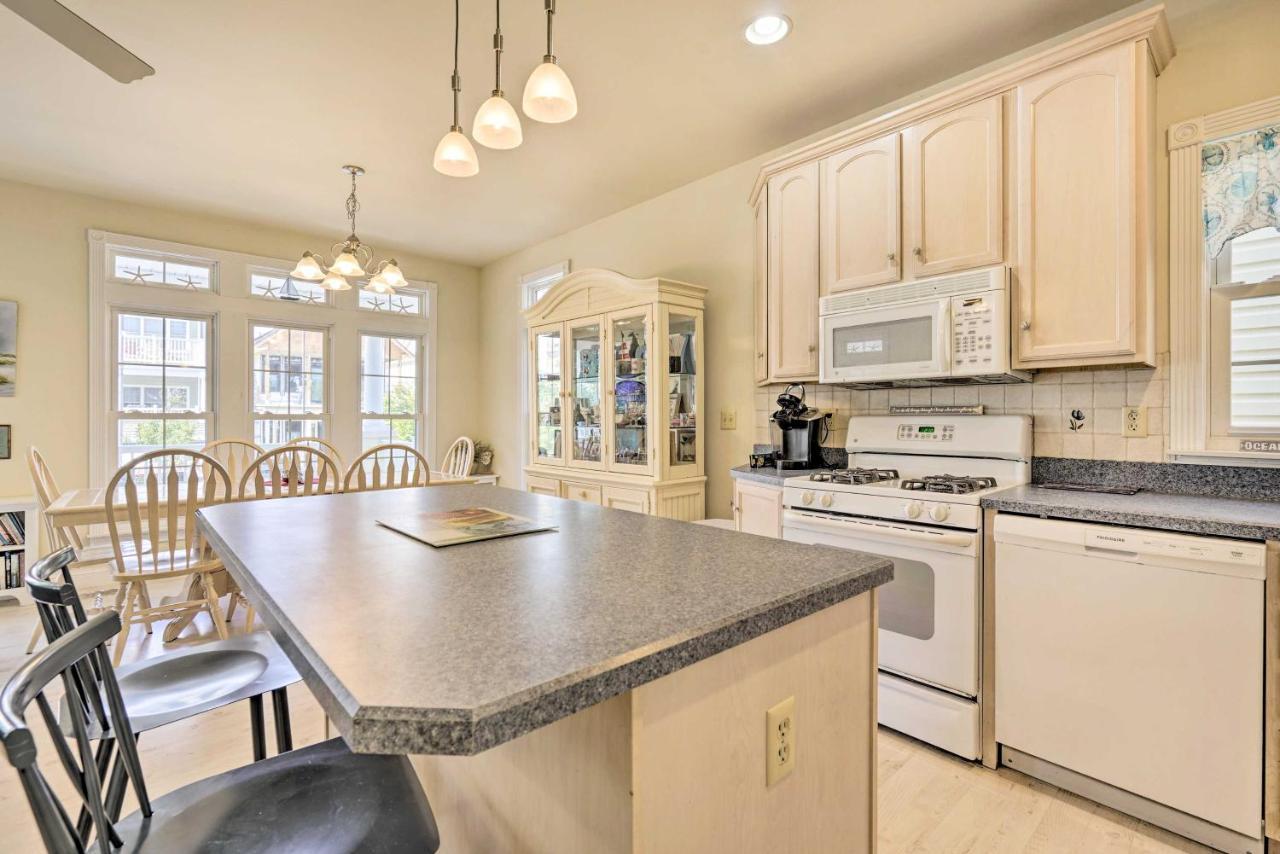 Sunny Ocean City Retreat About Qtr-Mi To Beach! Extérieur photo